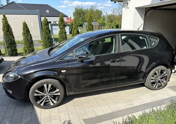 Seat Leon cena 13900 przebieg: 240497, rok produkcji 2007 z Miłomłyn małe 67